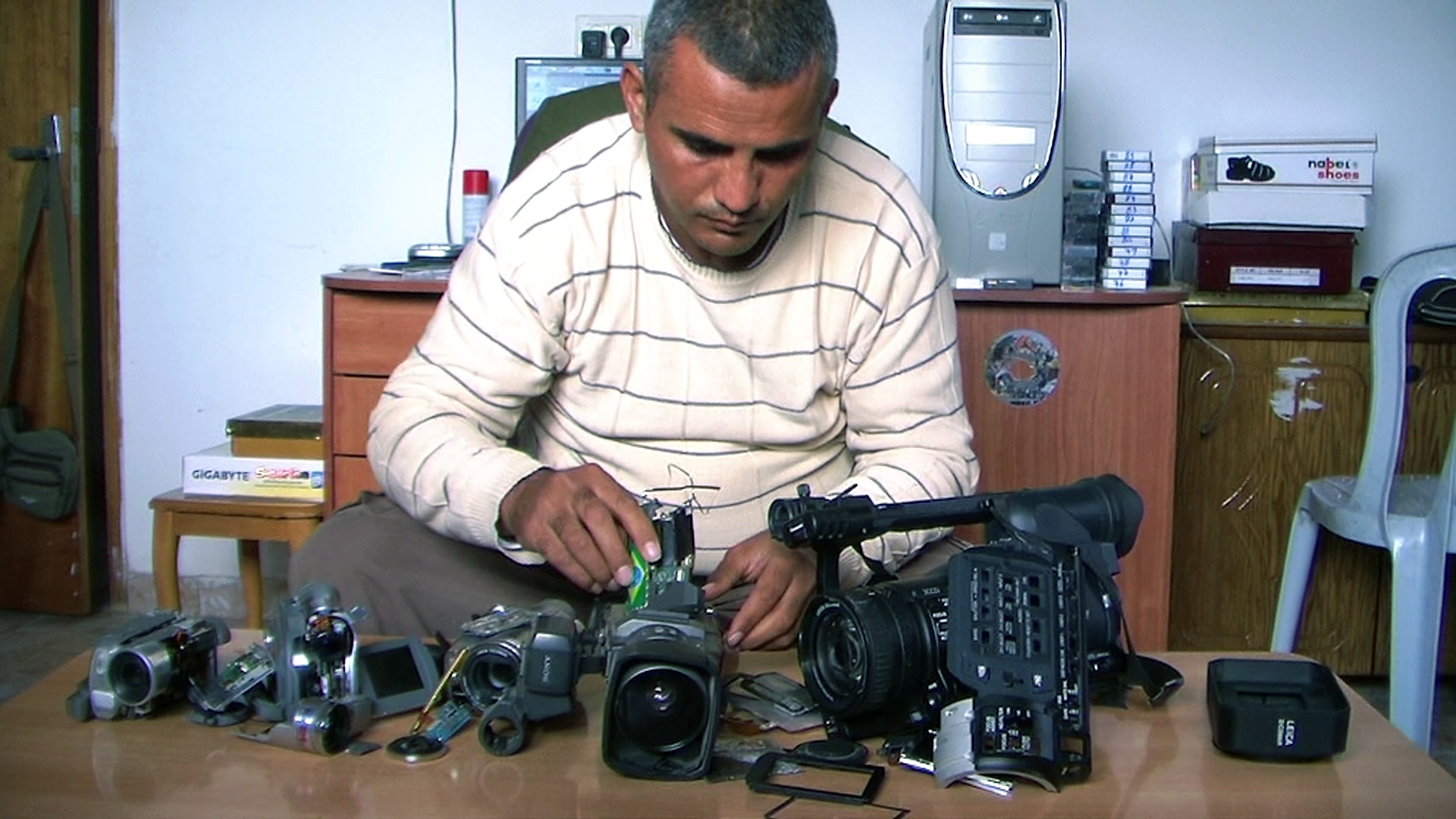 Watch the 2011 Oscar&reg;-Nominated Documentary &lsquo;5 Broken Cameras&rsquo;