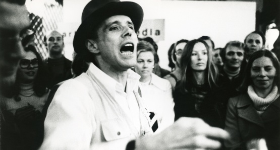 Joseph Beuys. Photo by Ute Klophaus, courtesy Kino Lorber / Zero One Film / Ernstbon Siemens Kunststiftung / Stiftung Museum Schloss Moyland.