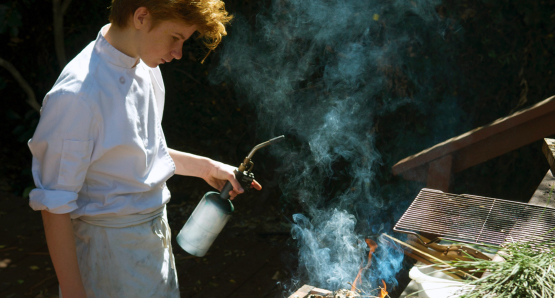 A scene from <i>Chef Flynn</i>, courtesy Kino Lorber