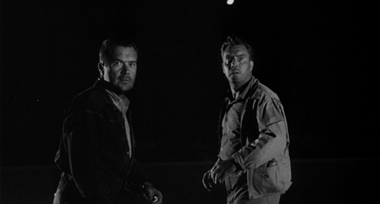 A fraught moment for Frank Lovejoy and Edmund O'Brien in Ida Lupino's THE HITCH-HIKER.