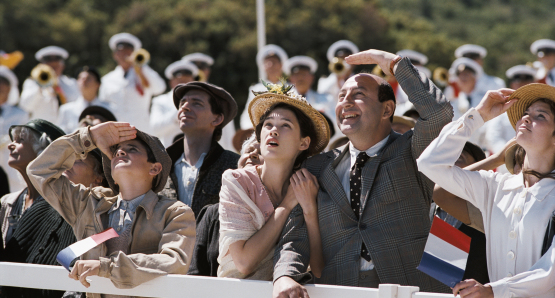 Patricia (Astrid Bergès-Frisbey) and
Félipe (Kad Merad) in The Well-Digger's Daughter.