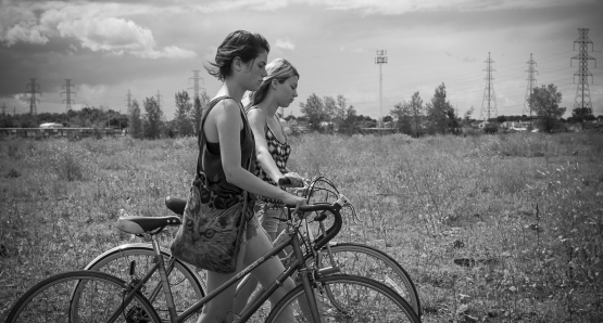 Julianne Cote (l) Catherine St-Laurent (r)